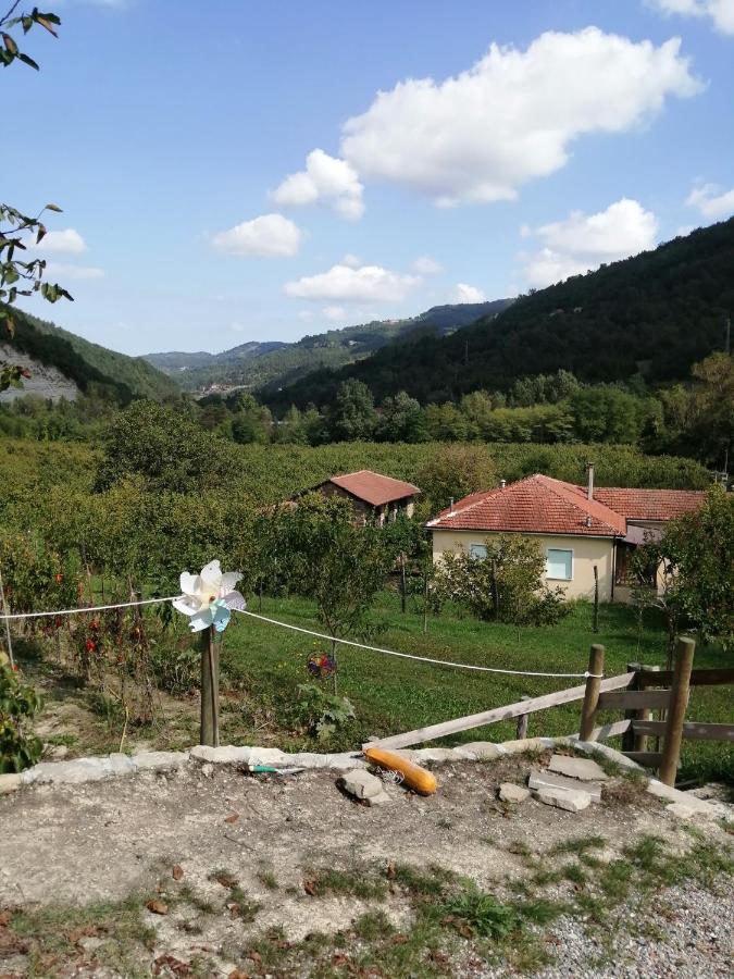 A Casa Di Anna Bed & Breakfast Cortemilia Exterior foto